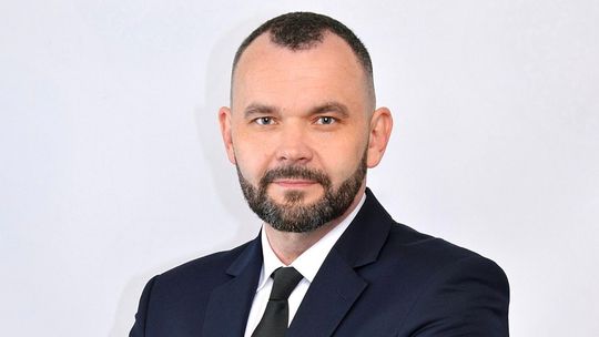 Alkohol za kierownicą i polityczna burza. Starosta lidzbarski składa rezygnację