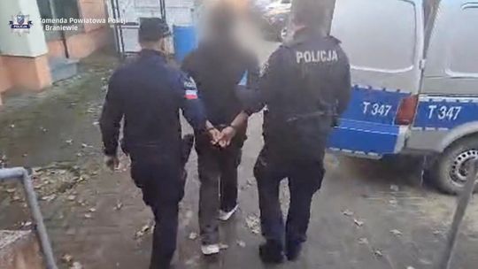 Białorusin w areszcie. Wpadł na przejściu granicznym w Grzechotkach z fałszywymi tablicami