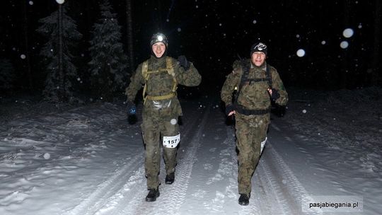 Braniewianie w morderczym ultramaratonie komandosa