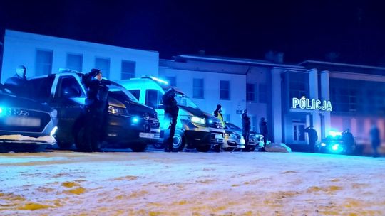 Braniewscy policjanci oddali hołd zmarłym kolegom z Wrocławia