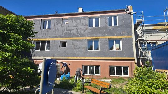 Cieplej, jaśniej, nowocześniej. Modernizacja domu kultury i biblioteki