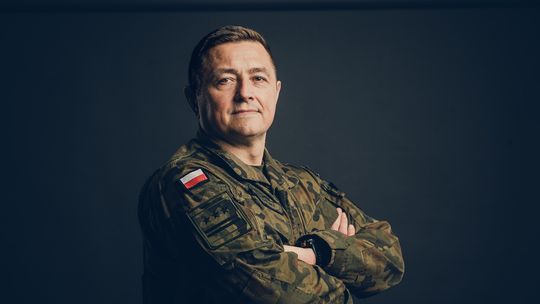 Dowodził batalionem w Braniewie i brygadą w województwie. Został I zastępcą dowódcy WOT