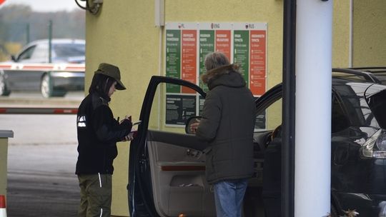 Dwóch Rosjan poszukiwanych przez sądy