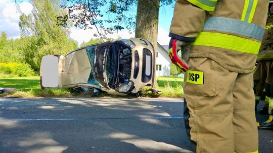 Groźny wypadek w Niewiastowie. 18-latek trafił do szpitala