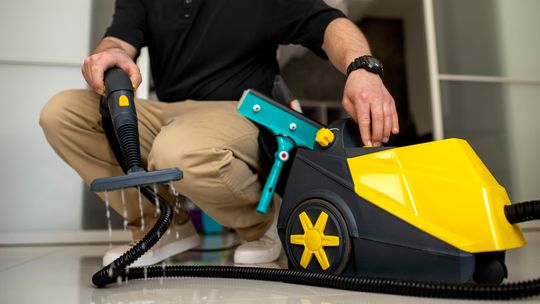 Jak szorowarki Nilfisk usprawniają codzienne utrzymanie czystości w firmach?