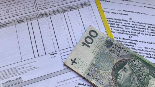 Klient chce faktury, a Ty nie masz firmy? Instrukcja krok po kroku