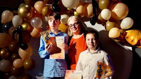 Muzyczny sukces szóstoklasistów z Wilcząt. Wiktor i Bartek najlepsi! Muzyczny sukces szóstoklasistów z Wilcząt. Wiktor i Bartek najlepsi!