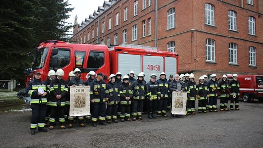 Na świetlicy i w klasztorze. Strażackie ćwiczenia