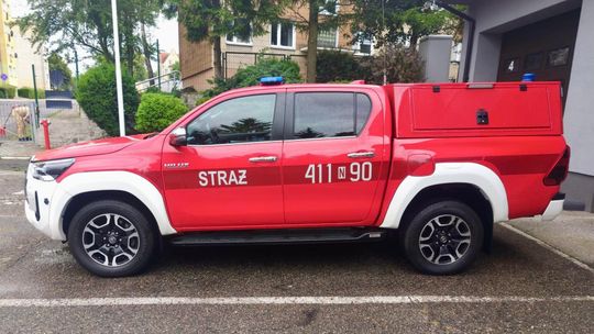 Nowa Toyota Hilux. Strażacki pickup wzmocni bezpieczeństwo