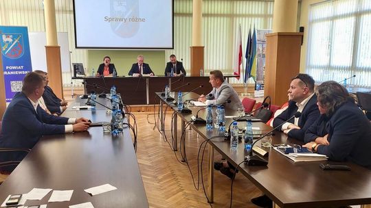 Nowe inwestycje dla powiatu braniewskiego. Radni jednogłośnie poparli kluczowe projekty