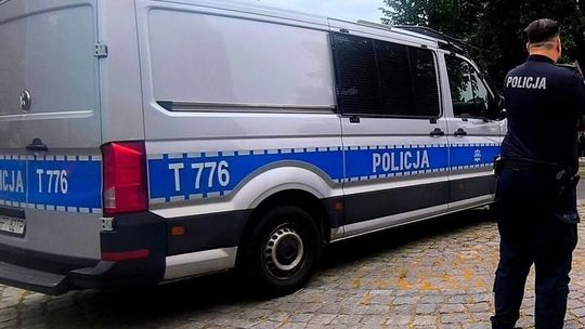 Odpowie nie tylko za „nieobyczajne zachowanie”. Ma też na koncie oszustwa