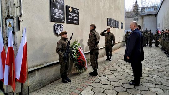 Odsłonięcie tablicy upamiętniającej patrona brygady obrony terytorialnej