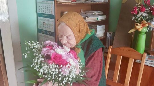 Pani Janina skończyła 102 lata. Życzymy najlepszego!