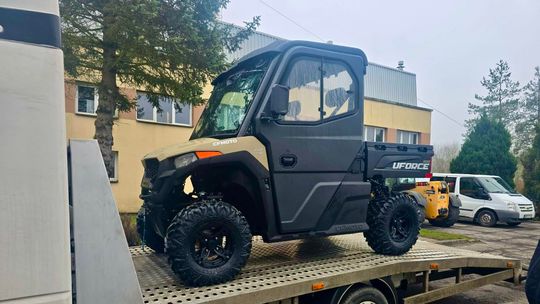 Pieniężno wzmacnia obronę cywilną. Wielozadaniowy UTV już na wyposażeniu