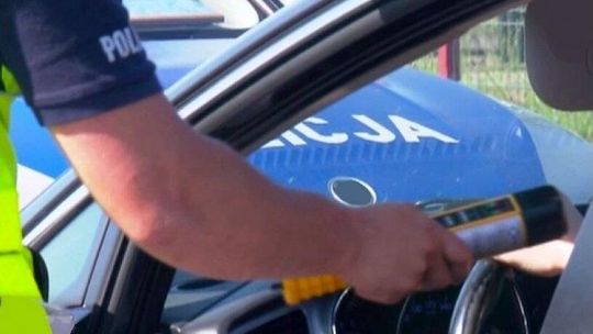 Pijany za kierownicą. Obywatel zareagował, policja interweniowała