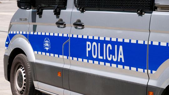 Pościg ulicami Braniewa. 28-latek porzucił Audi i zaczął uciekać pieszo
