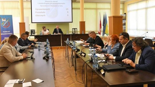 Powiat Braniewski stawia na drogi. Ruszają kolejne remonty i zakupy sprzętu