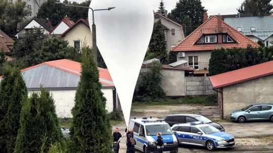 Przemytnicze balony nad Warmią i Mazurami. Nietypowe znaleziska na polach i osiedlach