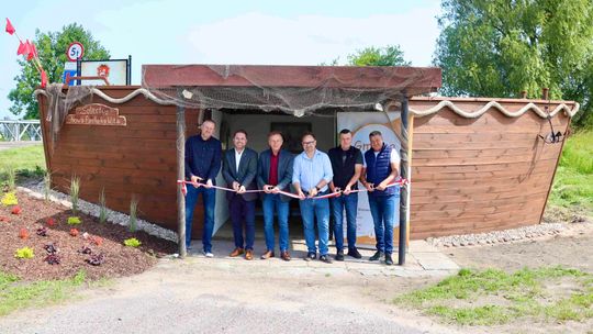 Przystanek jak łódź. Inspirowanym zalewem i rybacką tradycją