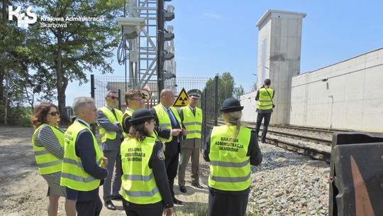 Skaner będzie prześwietlał kolejowe wagony