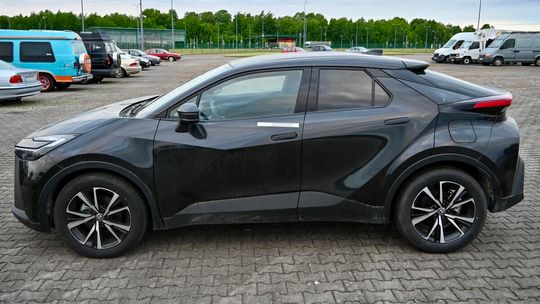 Skradziona we Włoszech Toyota zatrzymana w Grzechotkach. Miała trafić do Rosji