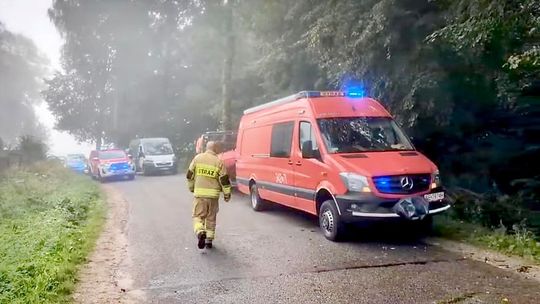 Śmiertelny wypadek w Lejławkach Małych. Audi wypadło z drogi i wjechało do zbiornika wodnego