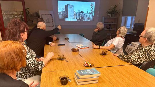 Stare zdjęcia, nowe rozmowy. Spotkanie miłośników fotografii w Braniewie