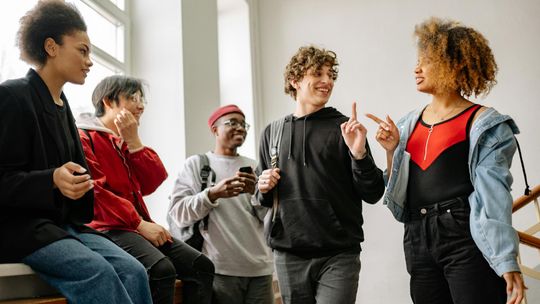 Studia za granicą: realne korzyści i dlaczego warto aplikować z EduCat