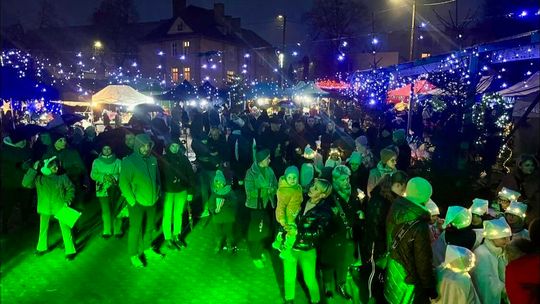 Świąteczne Pieniężno. Jarmark i Wigilia Gminna po raz kolejny połączyły mieszkańców