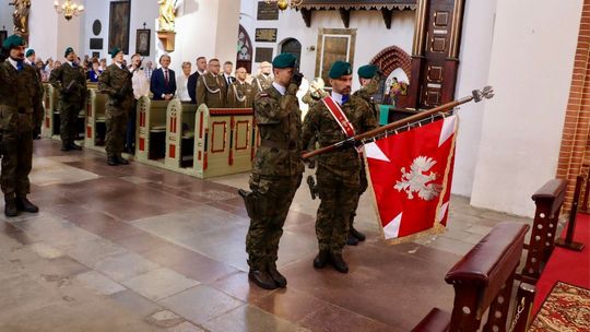 Święto Wojska Polskiego w Lidzbarku Warmińskim. Był uroczysty apel, salwa honorowa i piknik
