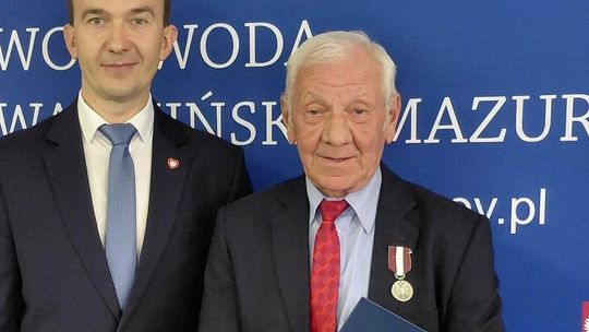 Tadeusz Janowiak wyróżniony za działalność samorządową