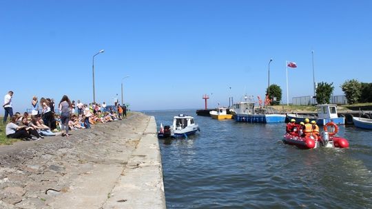 W porcie uczyli bezpieczeństwa nad wodą