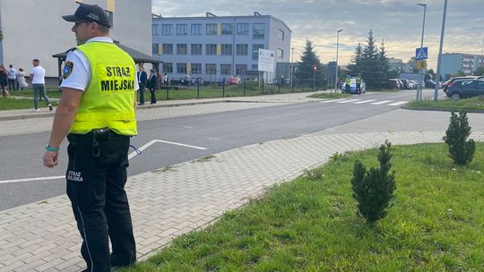 Więcej patroli i kontrole przy szkołach w Lidzbarku Warmińskim. To reakcja na ataki na Mazowszu