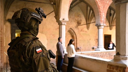 Zagrożenie sabotażem i ewakuacja eksponatów. Duże ćwiczenia na zamku w Lidzbarku Warmińskim