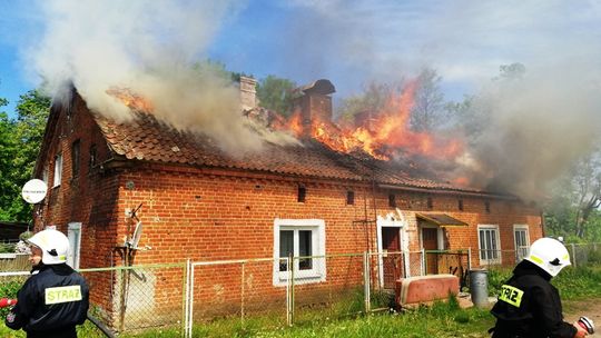 Zamiast startować w zawodach gasili pożar