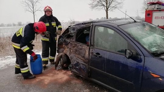 Zbyt szybko na śliskiej drodze