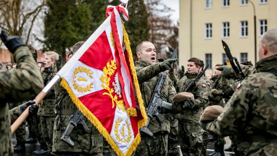 Żołnierze batalionu lekkiej piechoty zapraszają na przysięgę