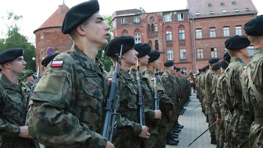 Żołnierze zapraszają na przysięgę wojskową