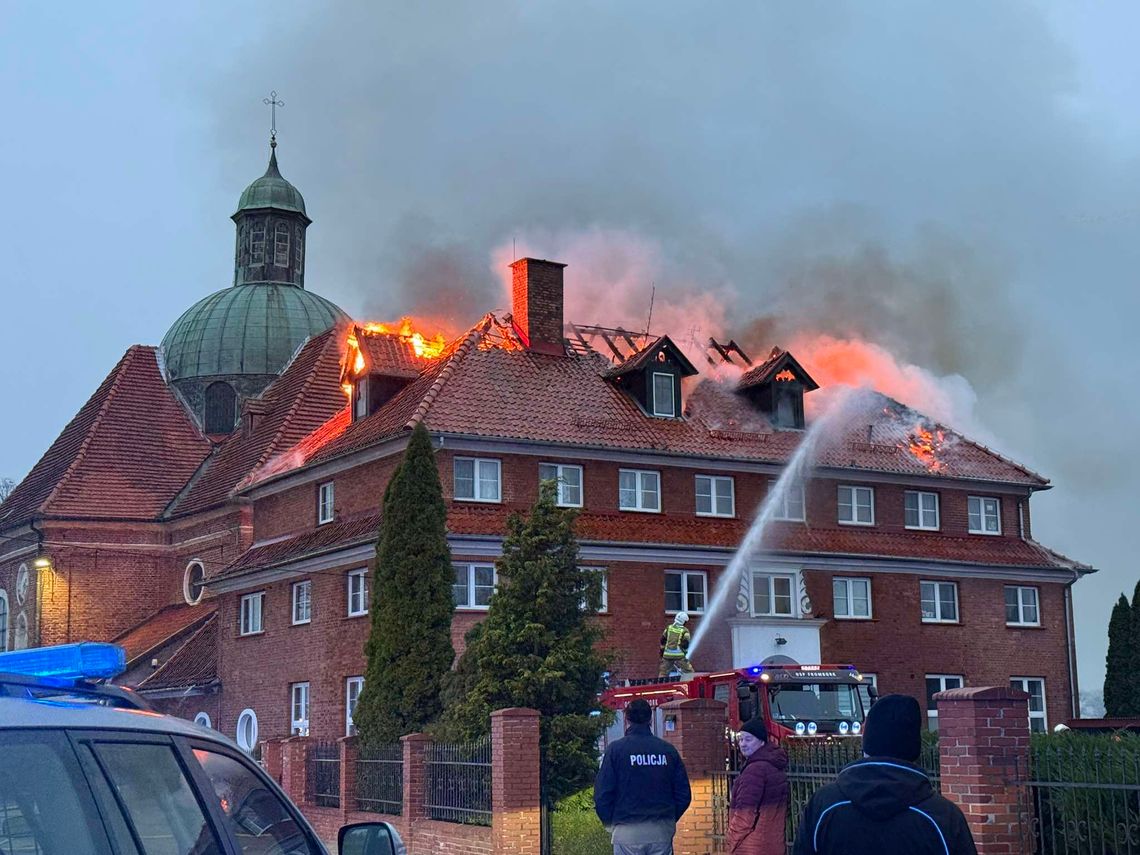 Braniewo: pożar klasztoru ojców redemptorystów. Ogień wybuchł na poddaszu