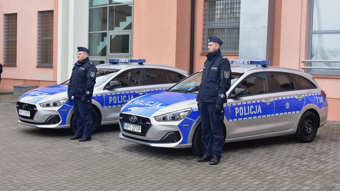 Braniewscy policjanci dostali nowe radiowozy