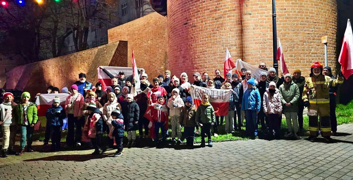 Braniewski Bieg Niepodległości. W wieczornej scenerii amfiteatru