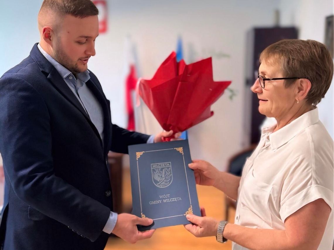 Czterdzieści lat pracy – w służbie książce i ludziom