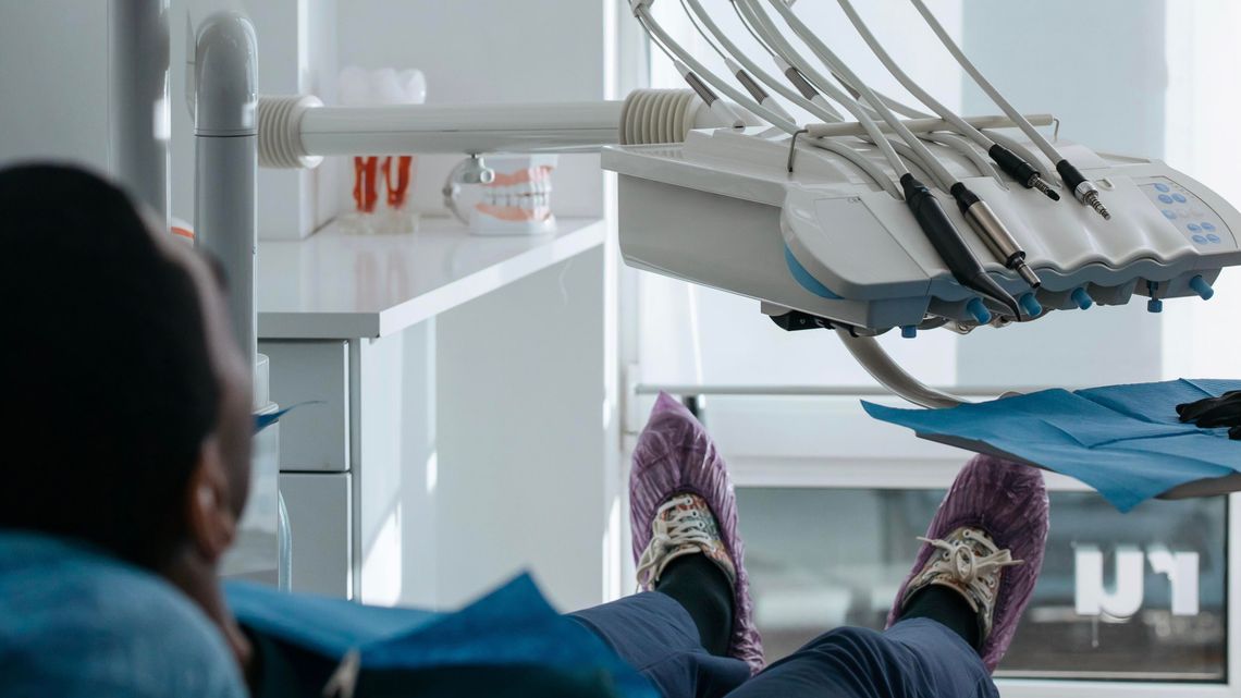 Dentysta z Braniewa chce dobrowolnie poddać się karze. Akt oskarżenia trafił do sądu