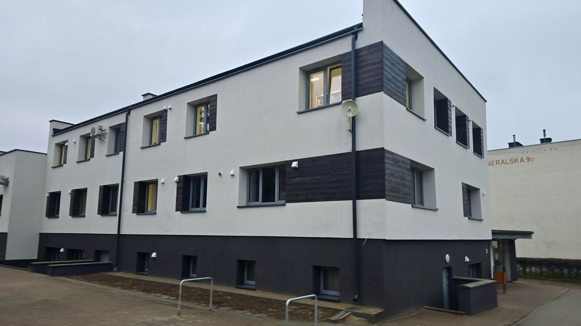 Mniej energii, więcej komfortu. Nowe oblicze domu kultury i biblioteki w Pieniężnie Mniej energii, więcej komfortu. Nowe oblicze domu kultury i biblioteki w Pieniężnie