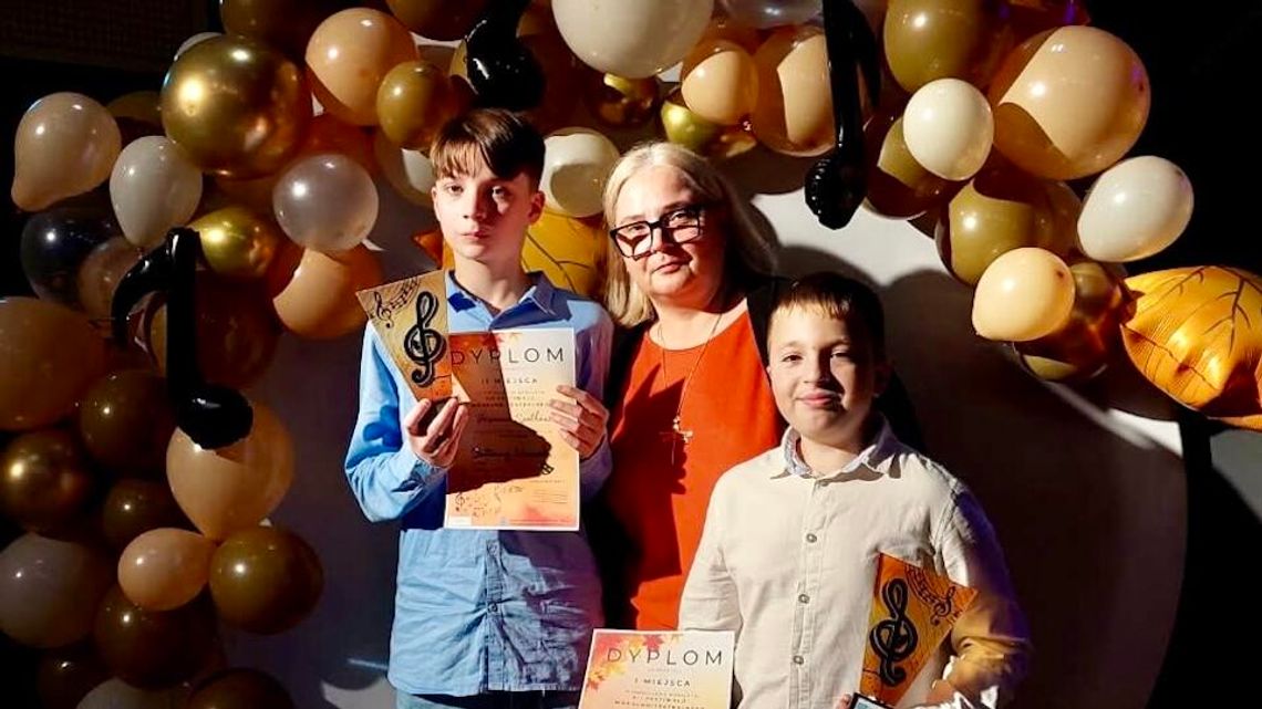 Muzyczny sukces szóstoklasistów z Wilcząt. Wiktor i Bartek najlepsi! Muzyczny sukces szóstoklasistów z Wilcząt. Wiktor i Bartek najlepsi!