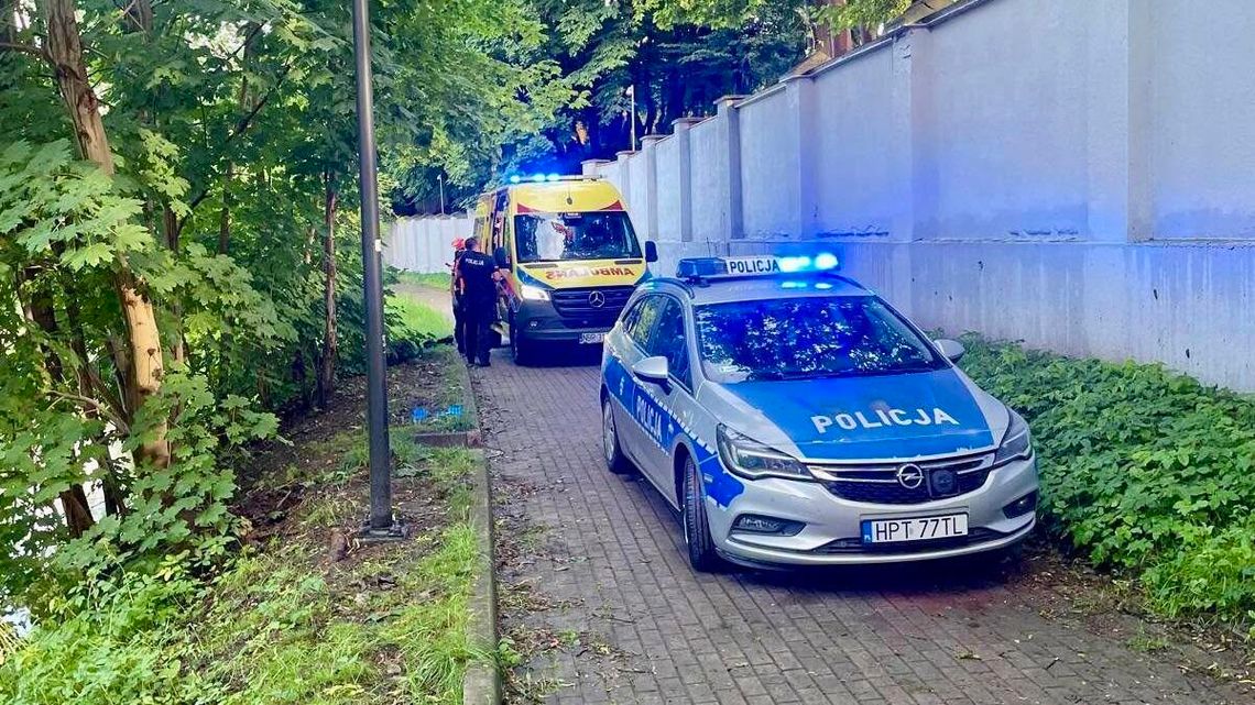 Niebezpieczne zdarzenie nad Pasłęką. Mężczyzna wyciągnięty z wody Niebezpieczne zdarzenie nad Pasłęką. Mężczyzna wyciągnięty z wody
