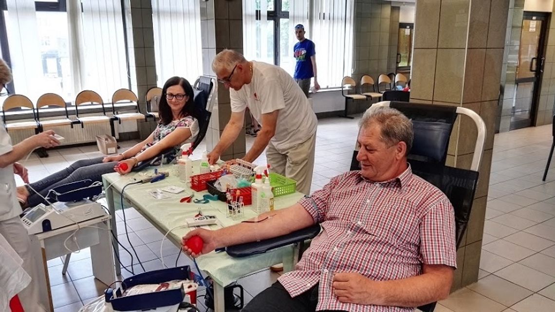 Oddali krew. Bo stoją na straży życia