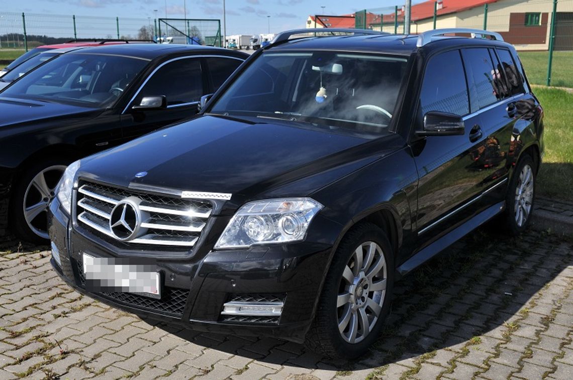 Podejrzany Mercedes za sto tysięcy