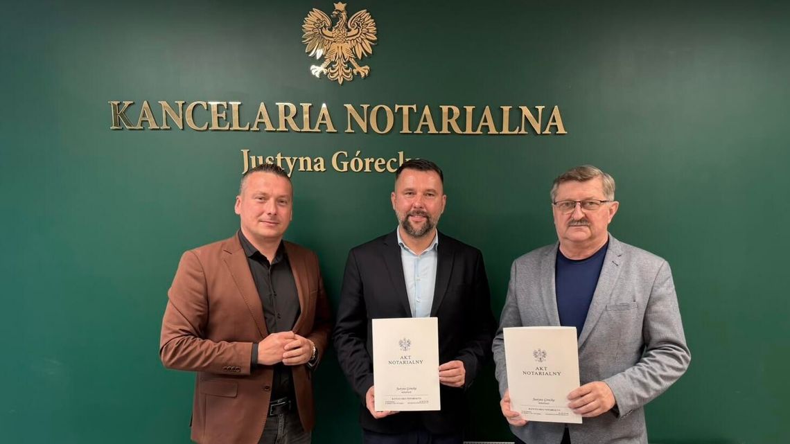 Powiat przekazał Orlika Gminie Pieniężno. Akt notarialny już podpisany Powiat przekazał Orlika Gminie Pieniężno. Akt notarialny już podpisany