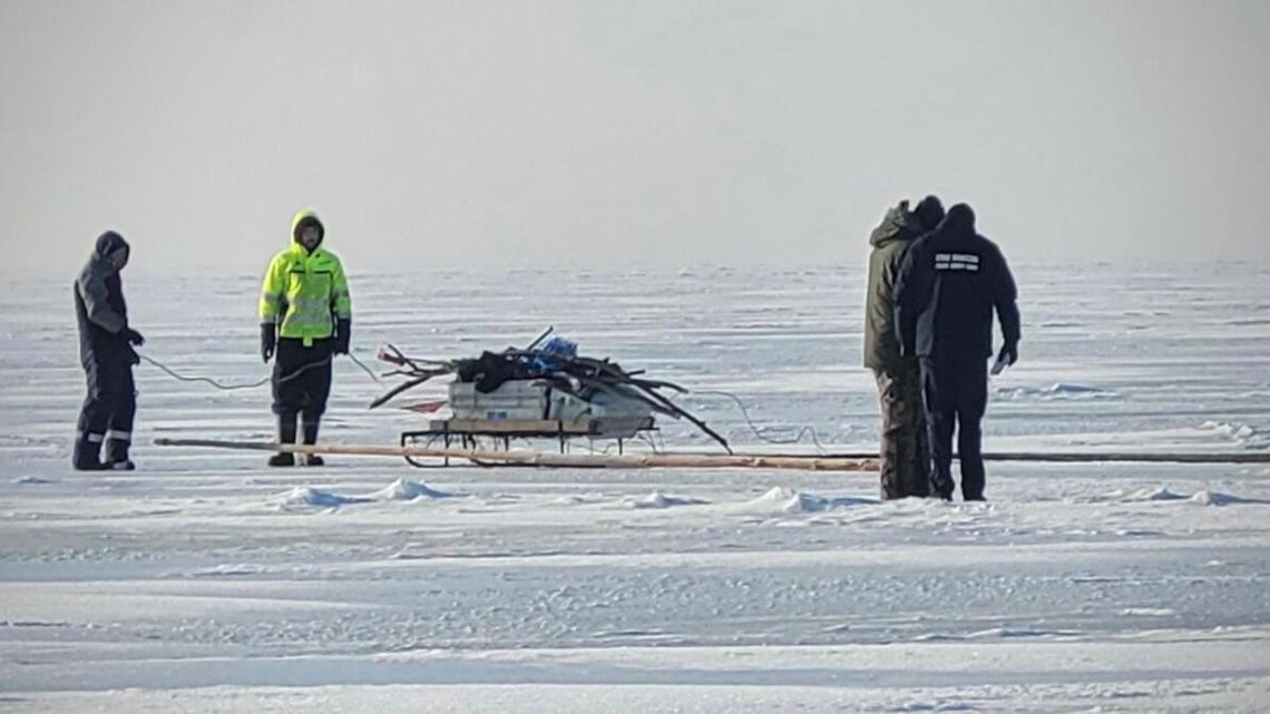 Rybacy na lodzie zbyt blisko granicy. W pobliżu pojawił się rosyjski poduszkowiec